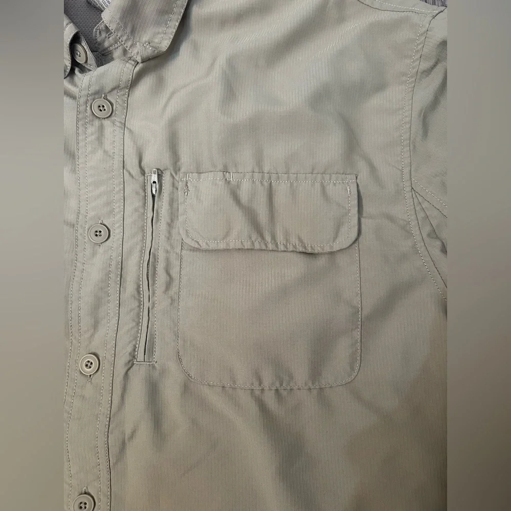 Duluth Trading Shirt Mens XL Tan Dry On The Fly Hybrid Hiking Snap